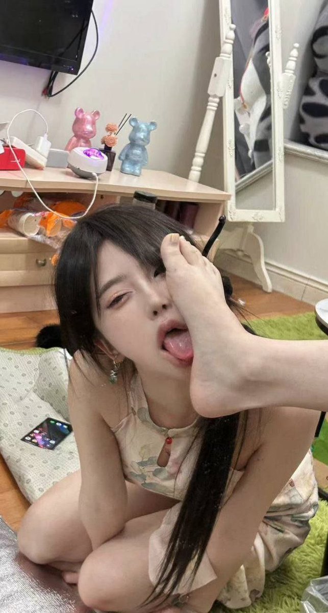 空白记录 (@getoutforchina) on Twitter photo 