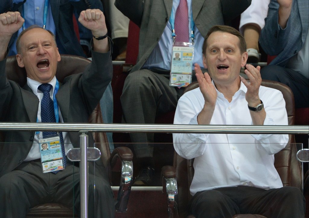 TochkaNeba's tweet photo. Молния - СЕКРЕТНЫЙ БОРТ ПРИБЫЛ ИЗ масквы 🙂 🙂 🙂 https://t.co/OYNM60X760