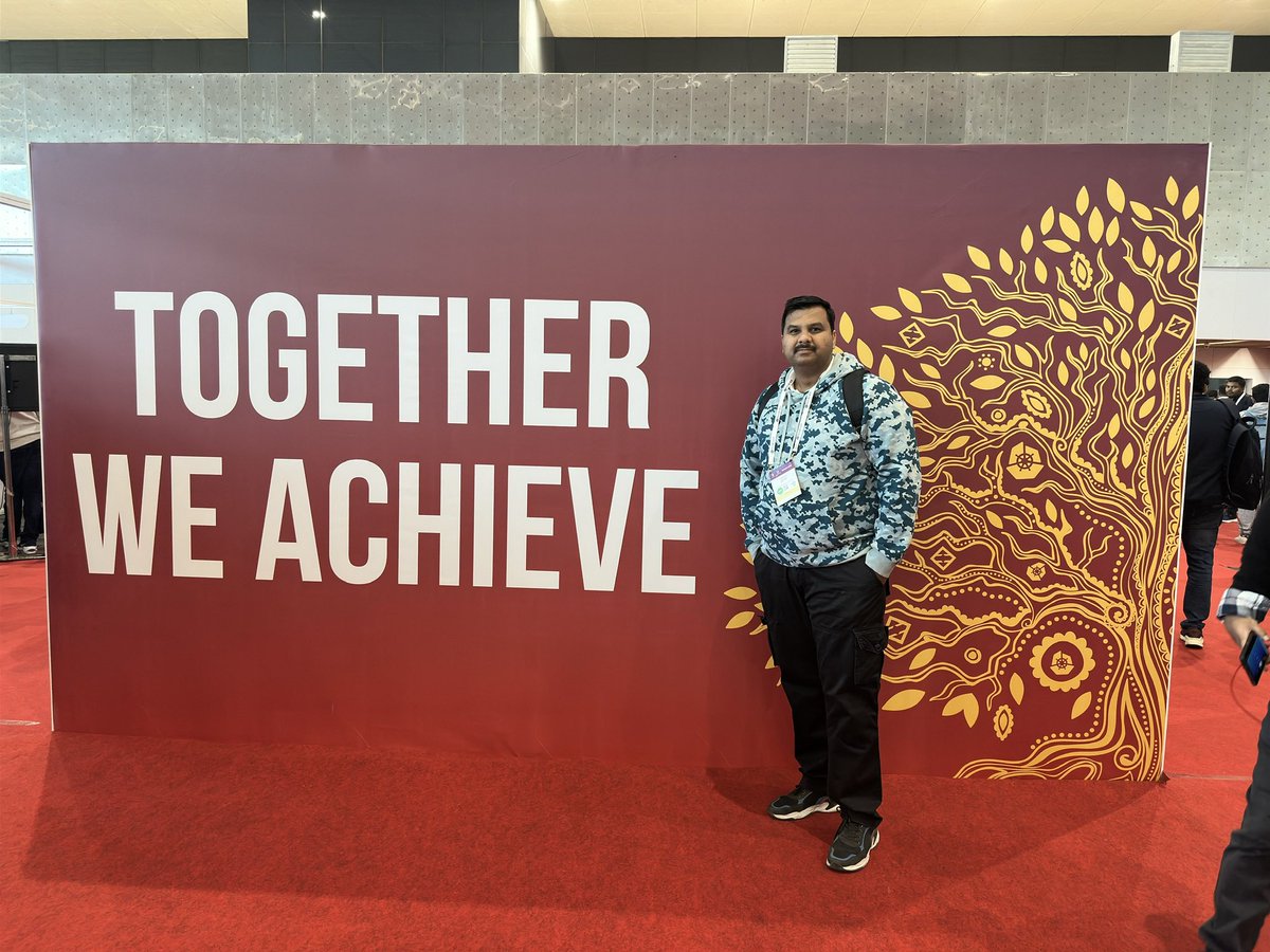 VaibhavPathak_'s tweet photo. Are you at #KubeCon India. Let’s catch up and talk about #DevOps #SRE #observability #Delhi  #CloudNativeCon https://t.co/5R4qM26Oid