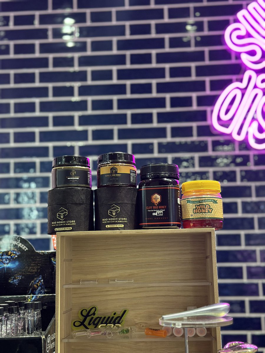 SWAGLABCBD1's tweet image. いや〜今月は@globalworksLLC 産マッドハニー爆売れ🍯

じっくり説明受けてから購入できるので安心安全🍯🍯