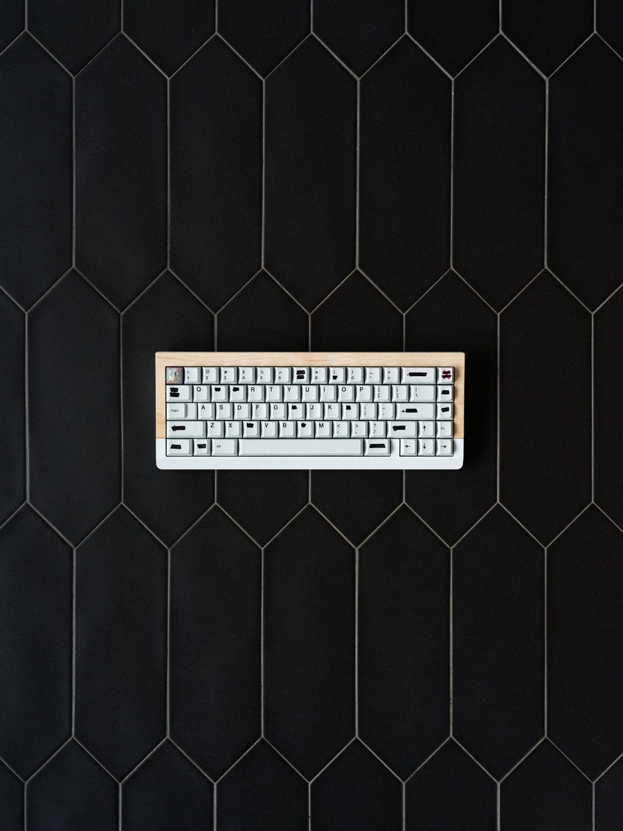 alexotos tweet media