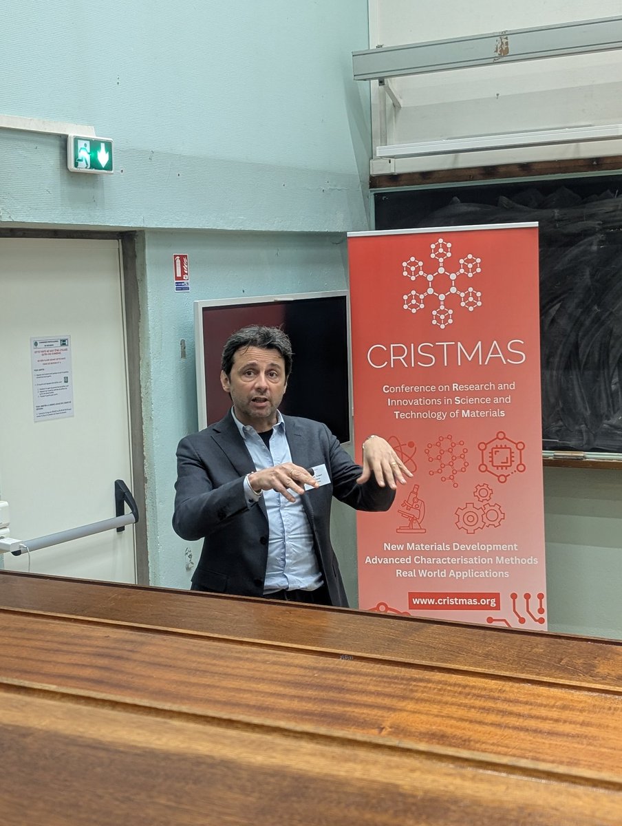 The THz Optoelectronics and Photonics section kicked off with Giacomo Scalari from ETH Zürich, Switzerland 🇨🇭<a href="/ETH_en/">ETH Zurich</a> presenting:
🌟 "An Active Planarized Platform for Coherent THz Optics: From Combs to On-Chip WDMs" 💡📡✨
<a href="/StemmGlobal/">STEMM GLOBAL</a>
 
#SNAIACRISTMAS #SNAIA2024