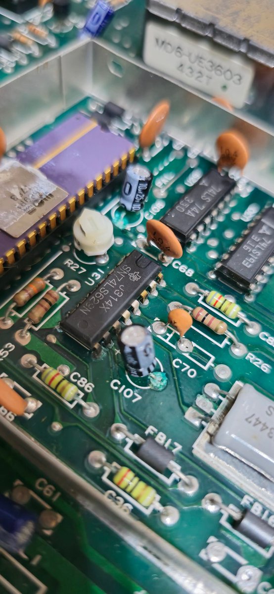 CommodoreLad's tweet image. Probably about the only time a small recap will fix a 64. #keepitcommodore #commodorehospital