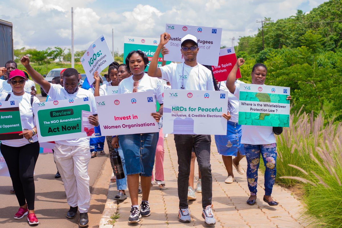 2024 International Human Rights Defenders Day (IHRDD)! 

Together with our partners - Malawi Human Rights Commission , CHRR  , and HRDC, on December 9, we led the Malawi civil society and various stakeholders in commemorating the Day in Lilongwe City.  #TogetherWeDedend #YAS