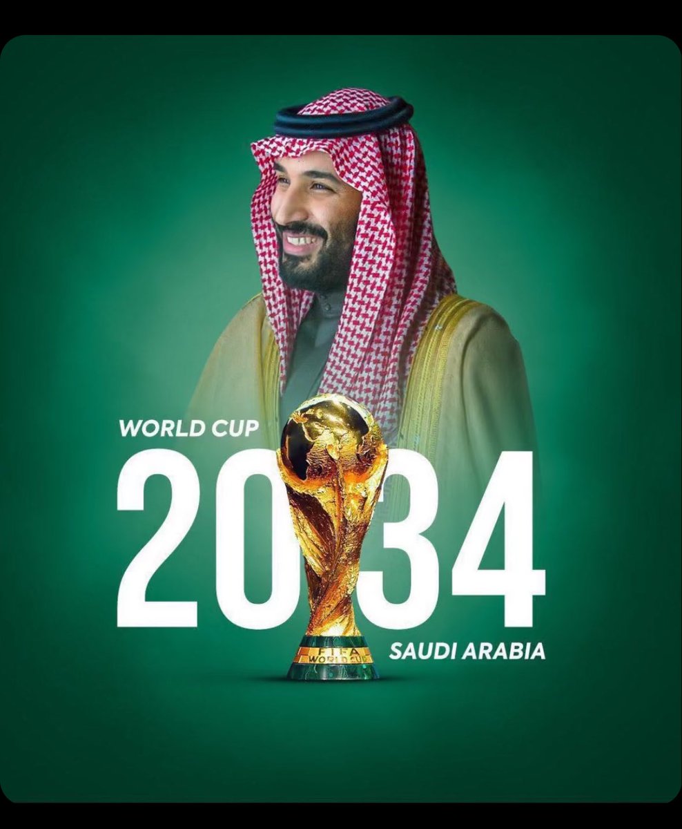 في السعودية.. الأحلام ما هي مجرد خيال، الأحلام هنا واقع يبنى.

مو لأن الطريق مفروش بالورد، ولا لأن التحديات بسيطة، لكن لأن في إرادة ما تعرف المستحيل، وإصرار يشيل الصعاب ويحطها تحت الأقدام.

اليوم، نقولها بكل فخر: 

مبروك للسعودية استضافة #كاس_العالم_2034 

💚💚