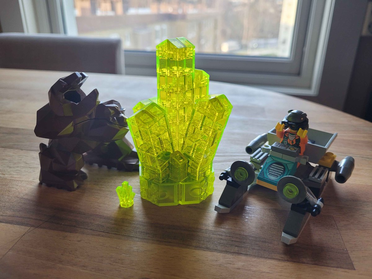 func_Mathias's tweet photo. Just released building instructions for a x6 upscaled Energy Crystal I have been working on. Always loved the Energy Crystals so having a bigger one was long overdue! Hope someone else finds enjoyment in this as well! Link bellow this post.
#Lego #MOC #RockRaiders https://t.co/hOSYxbugAq