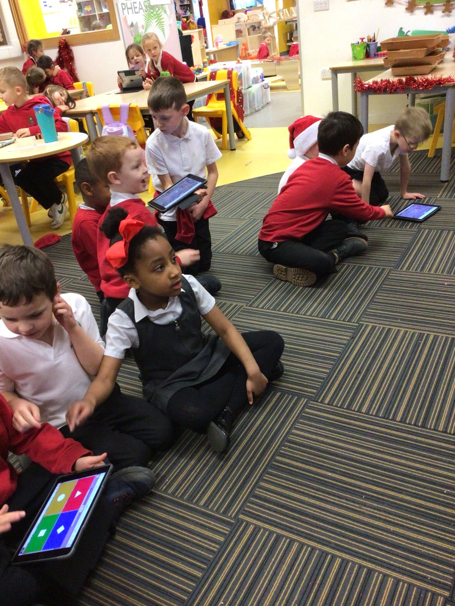 SchoolHillside1's tweet photo. P2SP took part in a Christmas @Kahoot quiz today. Well done to our 3 teams on the podium. #P2SP #kahoot https://t.co/9IgHvjnKUd