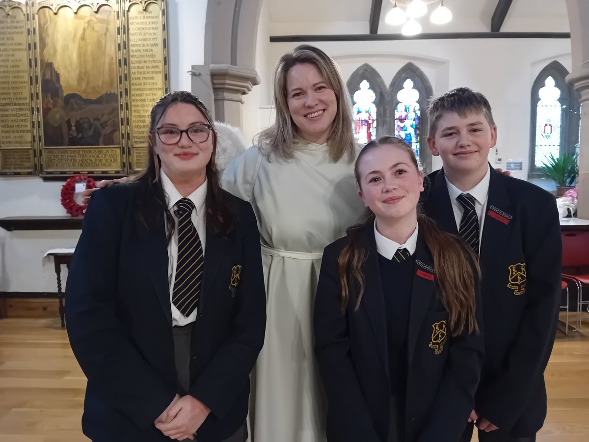 Year 9 pupils attended St Thomas' Church to help them with their "Experience Christmas" event. They supported the Church and staff by helping the children experience the biblical account of Christmas. It was a lovely event, particularly as Rev Hannah was dressed as an angel!! 👼