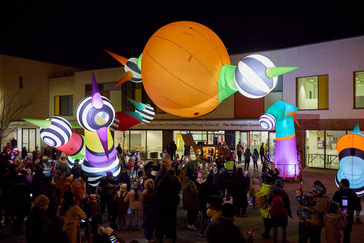 Presented by @creativebandd, French street theatre company Picto Facto visited Barking Riverside last month with a Winter Light Parade. 
 
Did you join Creative Barking and Dagenham and Picto Facto? Share what you thought: shorturl.at/9u6lu 

📷 David Levene