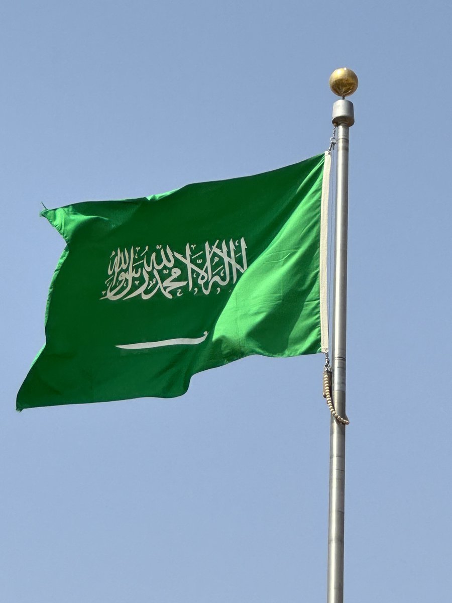 AJELNEWS24's tweet photo. عاجل 🔴 

رسميًا ..

المملكة العربية السعودية تفوز باستضافة #كأس_العالم_2034، كأول دولة تستضيف البطولة بنسختها الجديدة بشكل منفرد.

🇸🇦🇸🇦

#أهلا_بالعالم
#WelcomeToSaudi34 https://t.co/VOc2QSPDVf