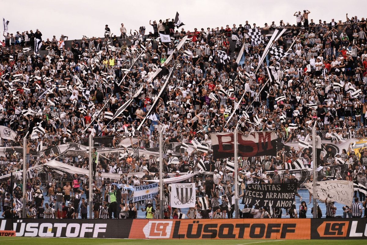 #GimnasiaMza Nicolás Romano
"El reconocimiento de la gente después de perder la final realmente me sorprendió. Fue muy lindo y te hace pensar que hicimos algo bien"
"Lo de la gente en Córdoba fue muy emocionante, muy hermoso. Sentimos el apoyo y eso lo agradecemos muchísimo. Yo