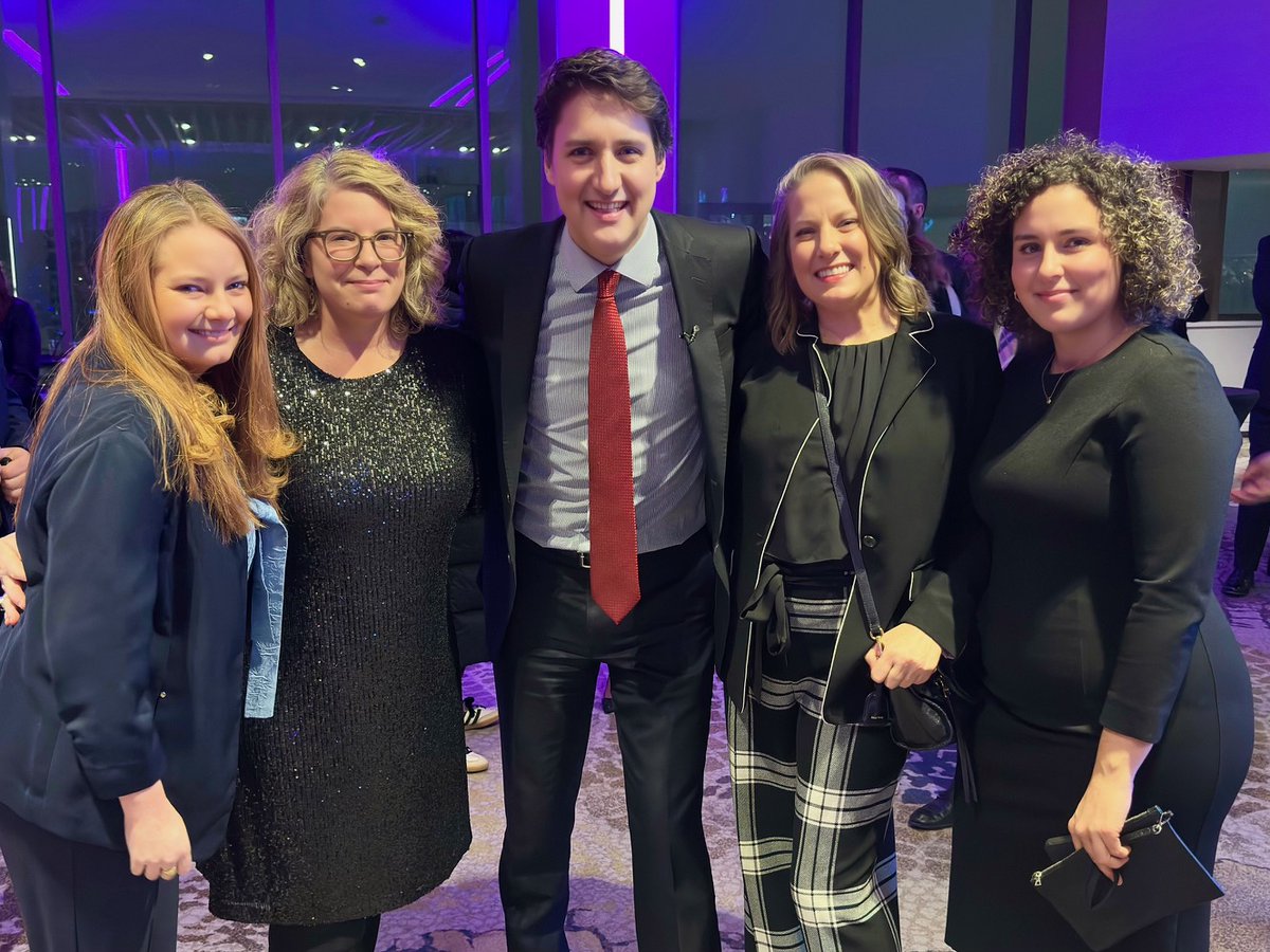 TempleScott's tweet photo. We were proud to sponsor the @EqualVoiceCa gala again this year to help get more women into politics. #teamtemplescott staff members from near and far came together for a great evening. #EqualVoice2024Gala #cdnpoli https://t.co/Syitvy4Yyg