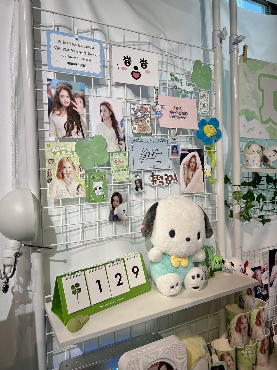 sjtawc's tweet photo. 행운가득 강아지가득 재이 생카🍀🐶
귀여운거많아서행복했어요♡
산타장뻔뻔 너무 커욤띠기

#이번주는_생일요정으로_등등장><
#오늘은_재이와_행복만땅 https://t.co/MIwp7LDwha