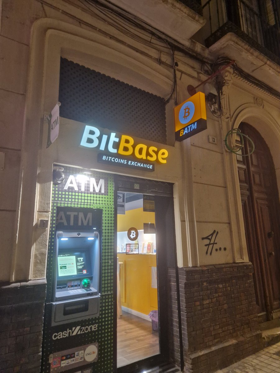 Este pasado puente estuve en Málaga y la nota más reflexiva de estos días me la ha proporcionado #Bitcoin.

🤯