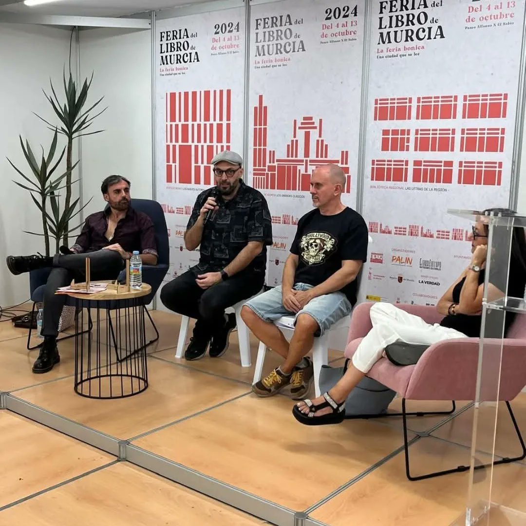Feria del Libro de Murcia (@ferialibromurci) on Twitter photo Felicitamos al escritor <a href="/mahn/">Miguel Ángel Hernández</a> ganador del premio Libro del Año Región de Murcia con 'Anoxia'. El fallo del jurado lo ha dado a conocer hoy la Fundación de Amigos de la Lectura, entidad que convoca el premio con el apoyo de la <a href="/UMU/">Universidad Murcia</a> Consejería Cultura y @fundacioncajamurcia Felicitamos al escritor <a href="/mahn/">Miguel Ángel Hernández</a> ganador del premio Libro del Año Región de Murcia con 'Anoxia'. El fallo del jurado lo ha dado a conocer hoy la Fundación de Amigos de la Lectura, entidad que convoca el premio con el apoyo de la <a href="/UMU/">Universidad Murcia</a> Consejería Cultura y @fundacioncajamurcia