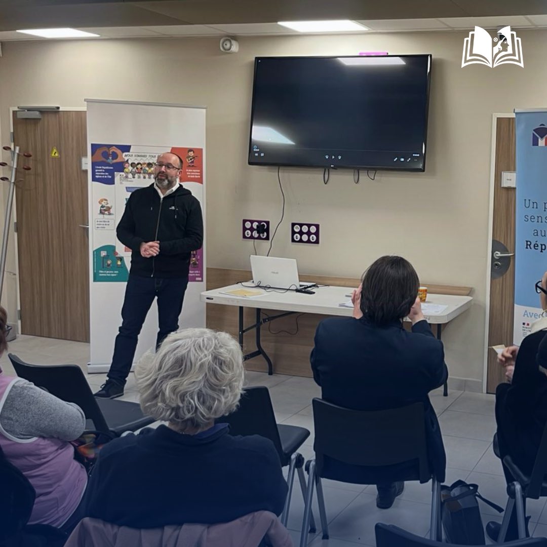 Nous étions présents à Evry-Courcouronnes aux côtés de RERS-Evry à l’occasion de la journée de la laïcité.

🧑‍🎓 C’était l’occasion pour notre Président Samuel Damon de remettre aux diplômés de la Mallette Marianne présents leurs certifications !