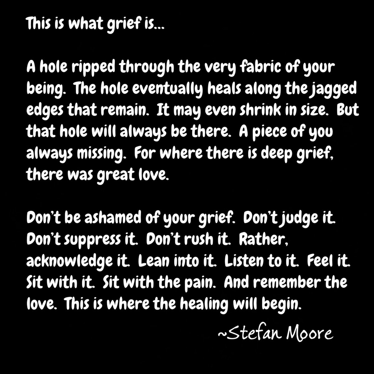 RIP AZZY <a href="/AzlanNarniaDawg/">🌈🐾AZLAN🐾A.K.A🐾AZZY🐾🦴🧡👑🦁🐶</a> 

Azzy Bae and Luna Bea are together again. 

There was so much joy for so many in your online Twitter romance; trips, adventures, dancing, laughing! 

It is in remembering these that our healing will begin. 

Hugs to Mumsycoo &amp; your pack.
✨🦁🧡🌙💛🦁✨