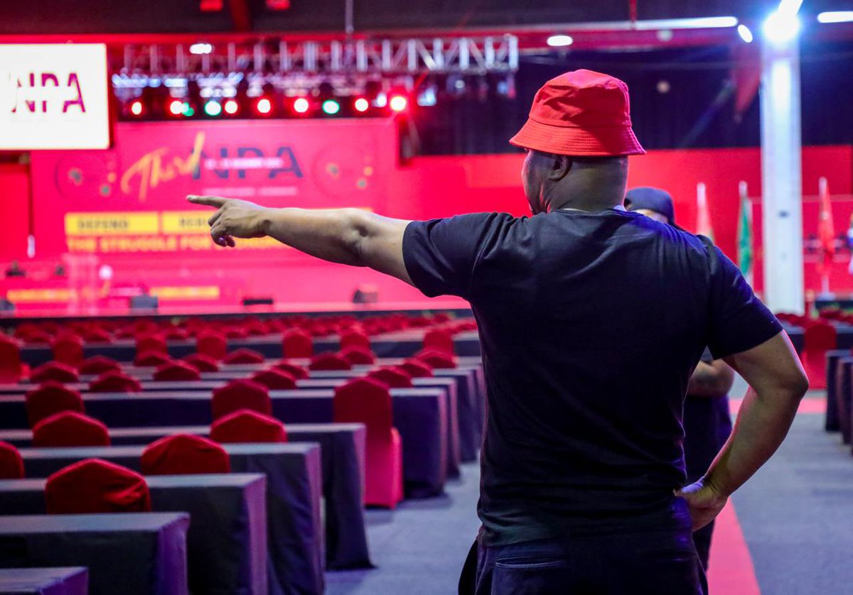 ZizinjaAbelungu's tweet photo. No Political Party in South Africa can match the EFF  in terms of its organisational Discipline 👌🤞🤞🤞

#EFFNPA2024 https://t.co/LK23voZMUx
