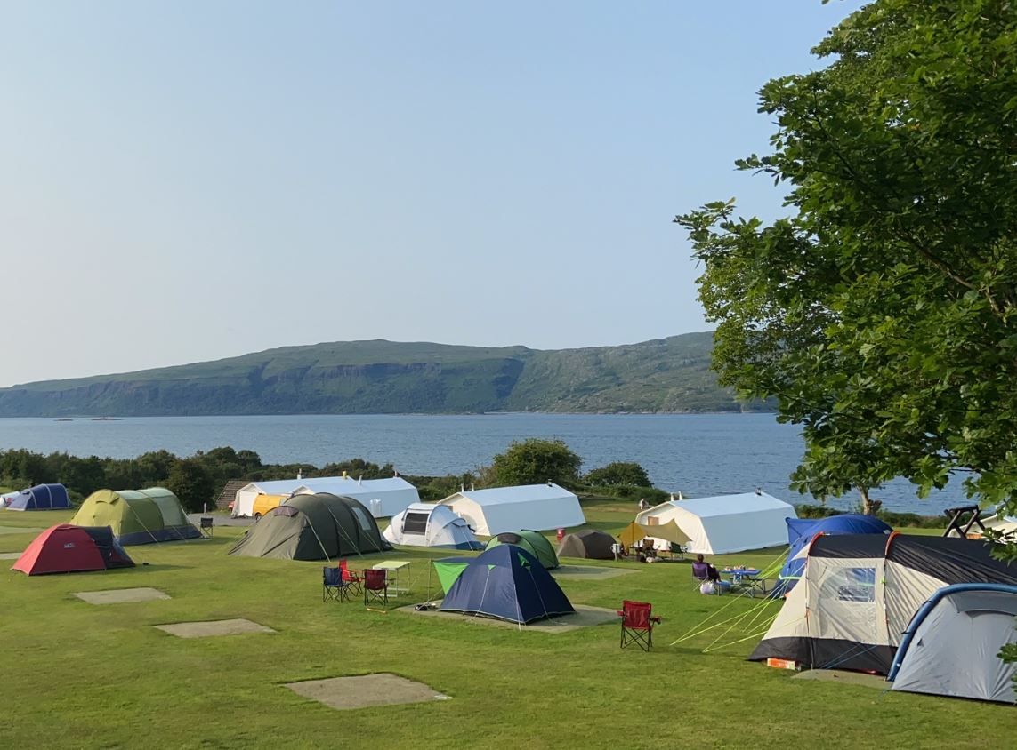 Camping_Direct's tweet photo. The tent pitches, in particular, provide glorious views, making every moment here feel like a retreat in nature. Discover the charm of Shieling Holidays and wake up to the beauty of Craignure’s coast.
https://t.co/GqCu2aTFrL
#Holiday #Camping #Touring #Shoreside #ScenicViews https://t.co/0EZcIc1ss4
