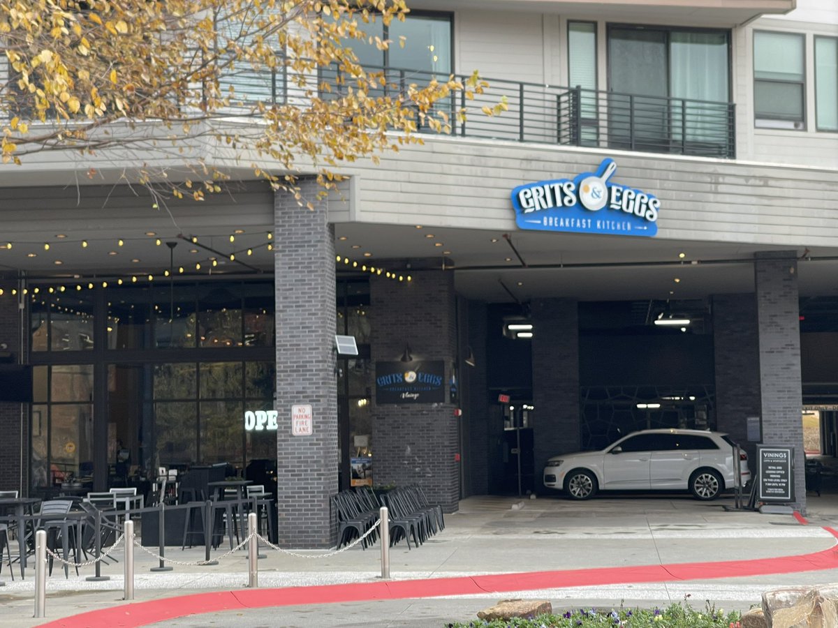 Within walking distance from my hotel, I had my first ever and best ever fried catfish and grits for breakfast this morning at the Grits and Eggs Breakfast Kitchen.