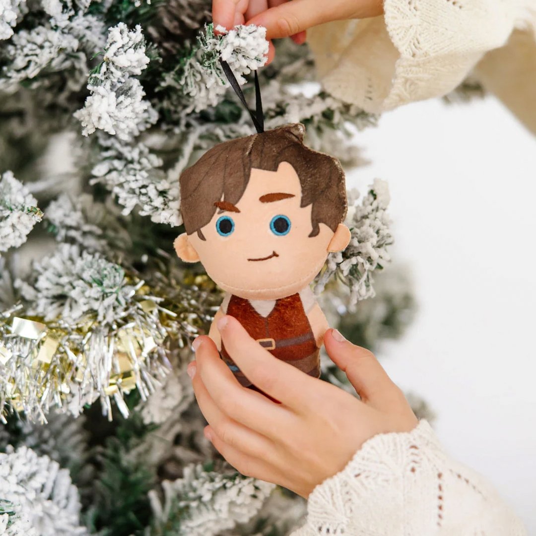 wingfeathersaga's tweet photo. The Jewels of Anniera, but make them pocket-sized. ✨ If you need a couple of last minute additions to your Christmas tree, we recommend these epic-yet-adorable plush ornaments of Janner, Tink and Leeli. Last day to order for Christmas Deliver! #WingfeatherMerch https://t.co/OAXK2wPb9l