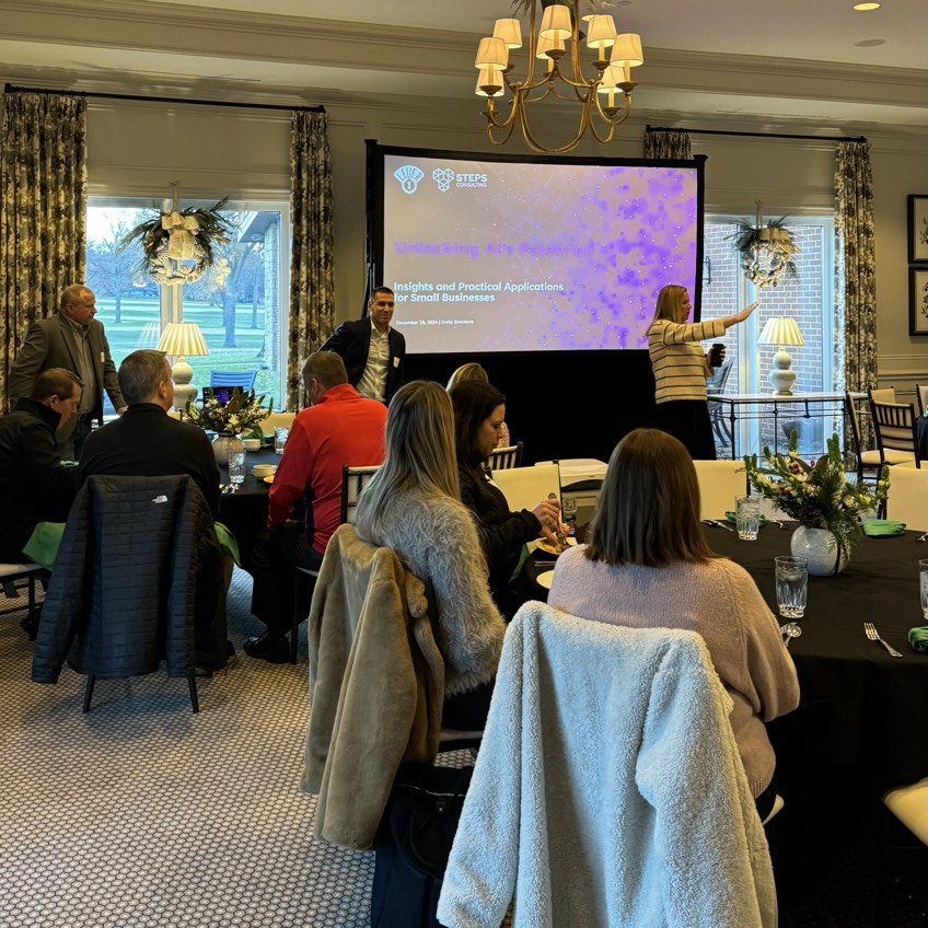 Lever_1's tweet photo. Lever1 recently hosted an AI event for small businesses at Indian Hills Country Club!

Thank you to STEPS Consulting Group for giving an insightful presentation on utilizing AI and how small businesses can apply the technology to their operations! 🤝

#HR #AI #KansasCity https://t.co/JtgGbWb81f