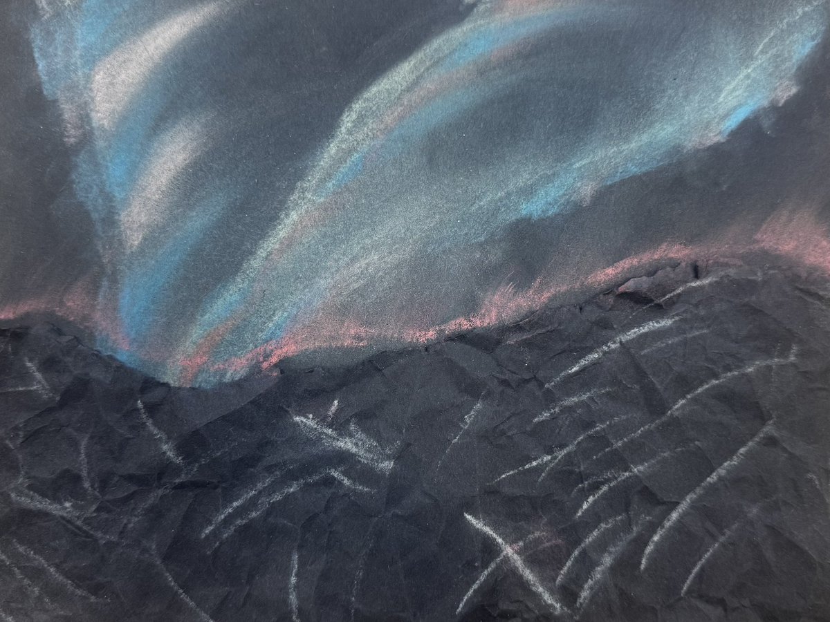 MsKnight138's tweet photo. @HaghillTeam P4/5 investigating Northern Light and creating their own https://t.co/HOhNZrj45r