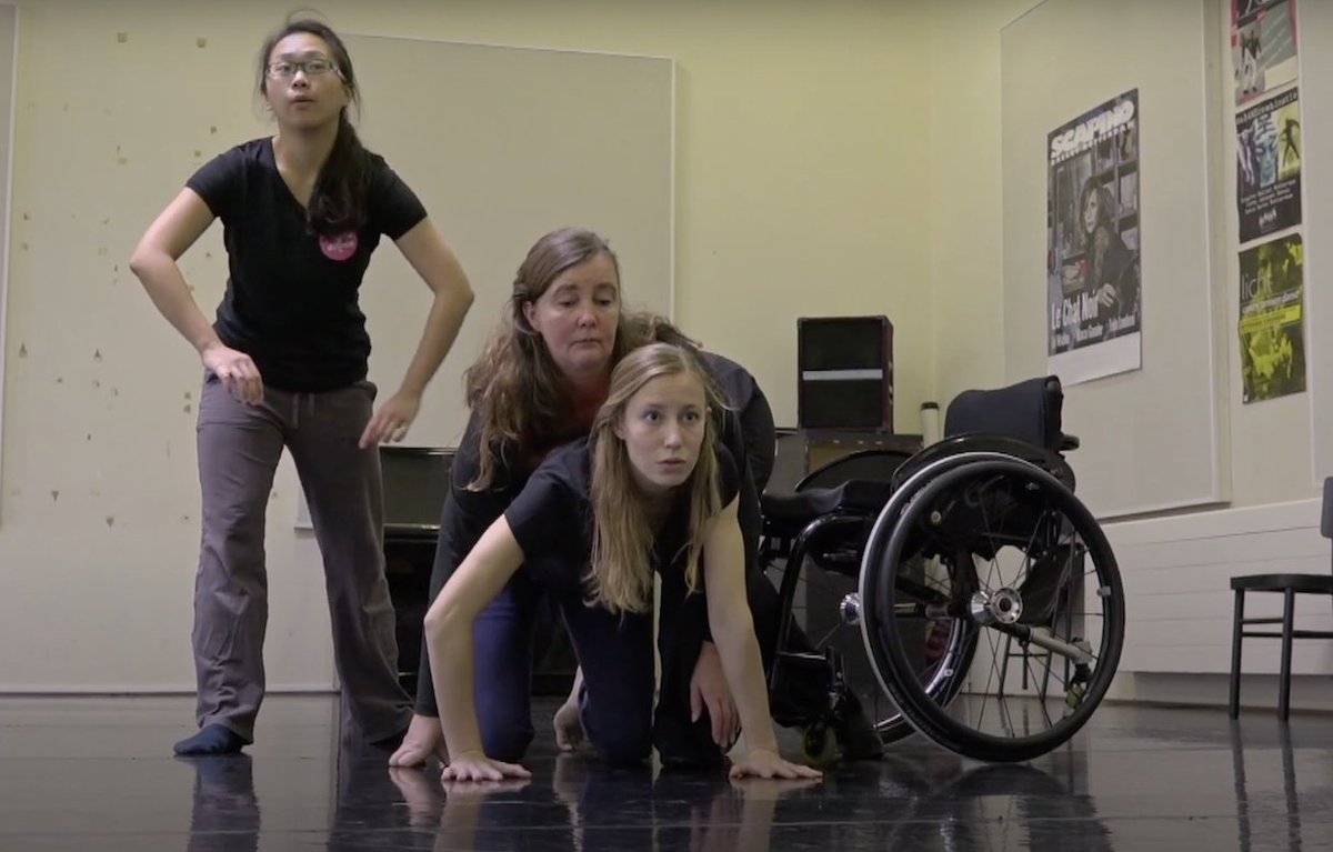 Maak ook het podium divers, neem je verantwoordelijkheid, laat pubers hun sociale media behouden, leer over de toekomst, betaal je zzp'er fair, netwerk met vluchtelingen, voel vrouwelijke energie en lees TOT Nieuws: tot-nieuws.ongoodbits.com/11-december-20…