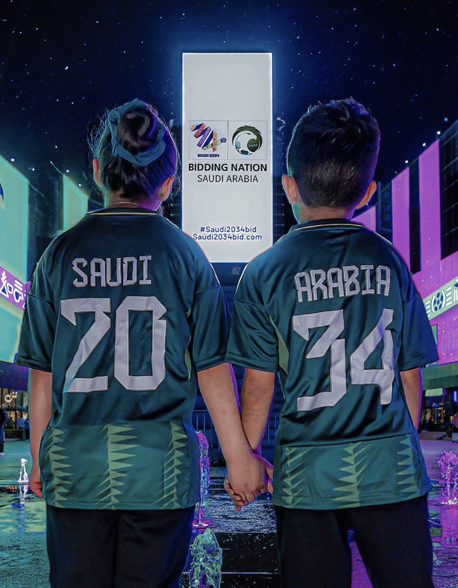 ealtwailei's tweet photo. السعودية تفوز باستضافة كأس العالم 2034! 🇸🇦⚽️
إنجاز تاريخي يضاف لمسيرة الوطن ويعكس رؤية المملكة الطموحة وتجهيزاتها العالمية لاستضافة أكبر المحافل الرياضية.
#كاس_العالم_2034 https://t.co/S8LaUibD9C