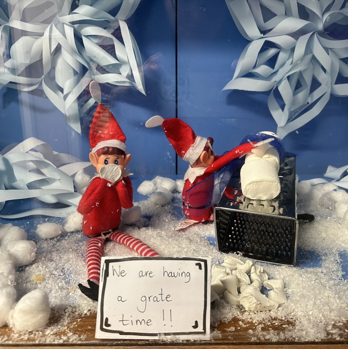 Blairgowrie HS Art (@blairgowrieart) on Twitter photo The elves are having a grate time . They are getting excited for Christmas x Not sure the snowman feeling the same π The elves are having a grate time . They are getting excited for Christmas x Not sure the snowman feeling the same π