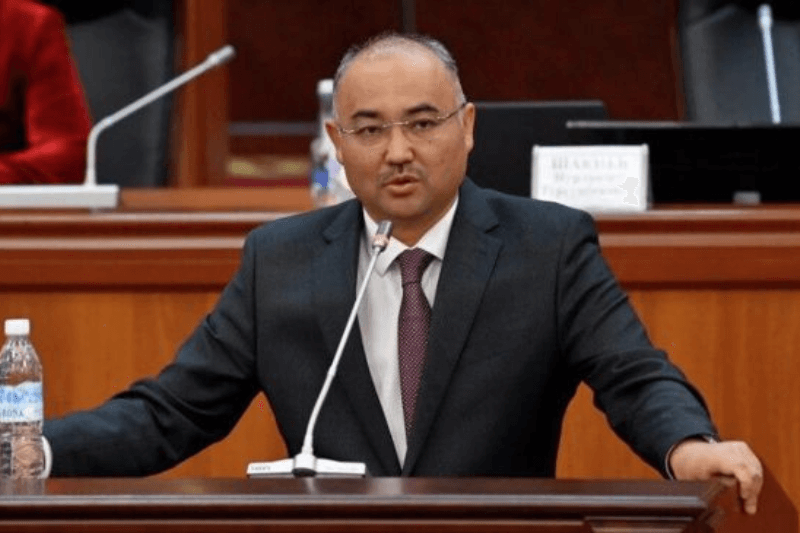 CAViralNews's tweet image. 🔊 Спикер парламента Киргизии Нурланбек Шакиев: «В Европе нет такой свободы слова, как у нас». Несмотря на критику международных организаций, он уверен, что Киргизия демонстрирует высокий уровень открытости. #СвободаСлова #Киргизия #ПарламентКиргизии #Медиа