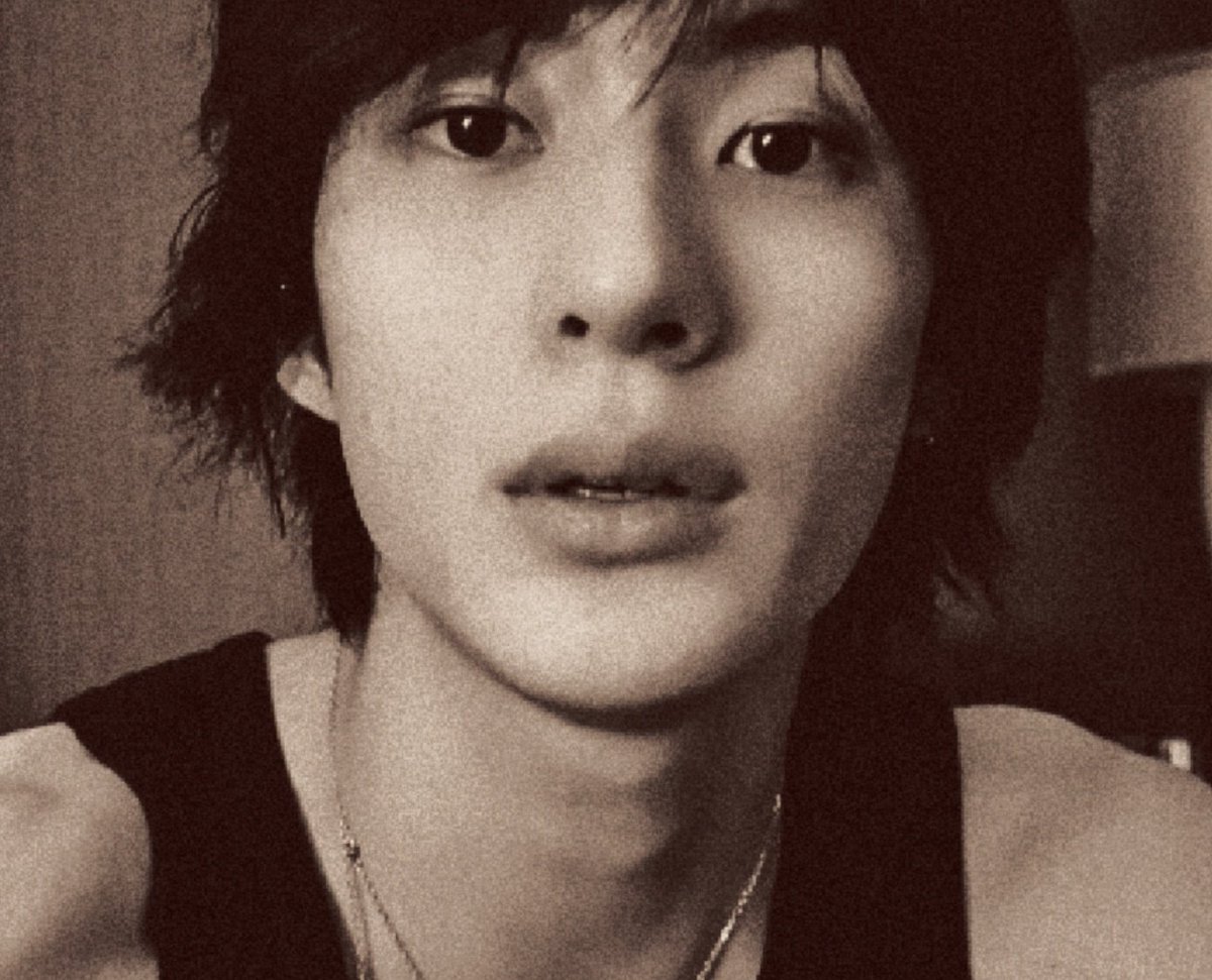 SuarLaknat's tweet image. ️️ ️️

️️ ️️

ᵘⁿᵃ                                    JUNA. 

️️ ️️
️️ ️️