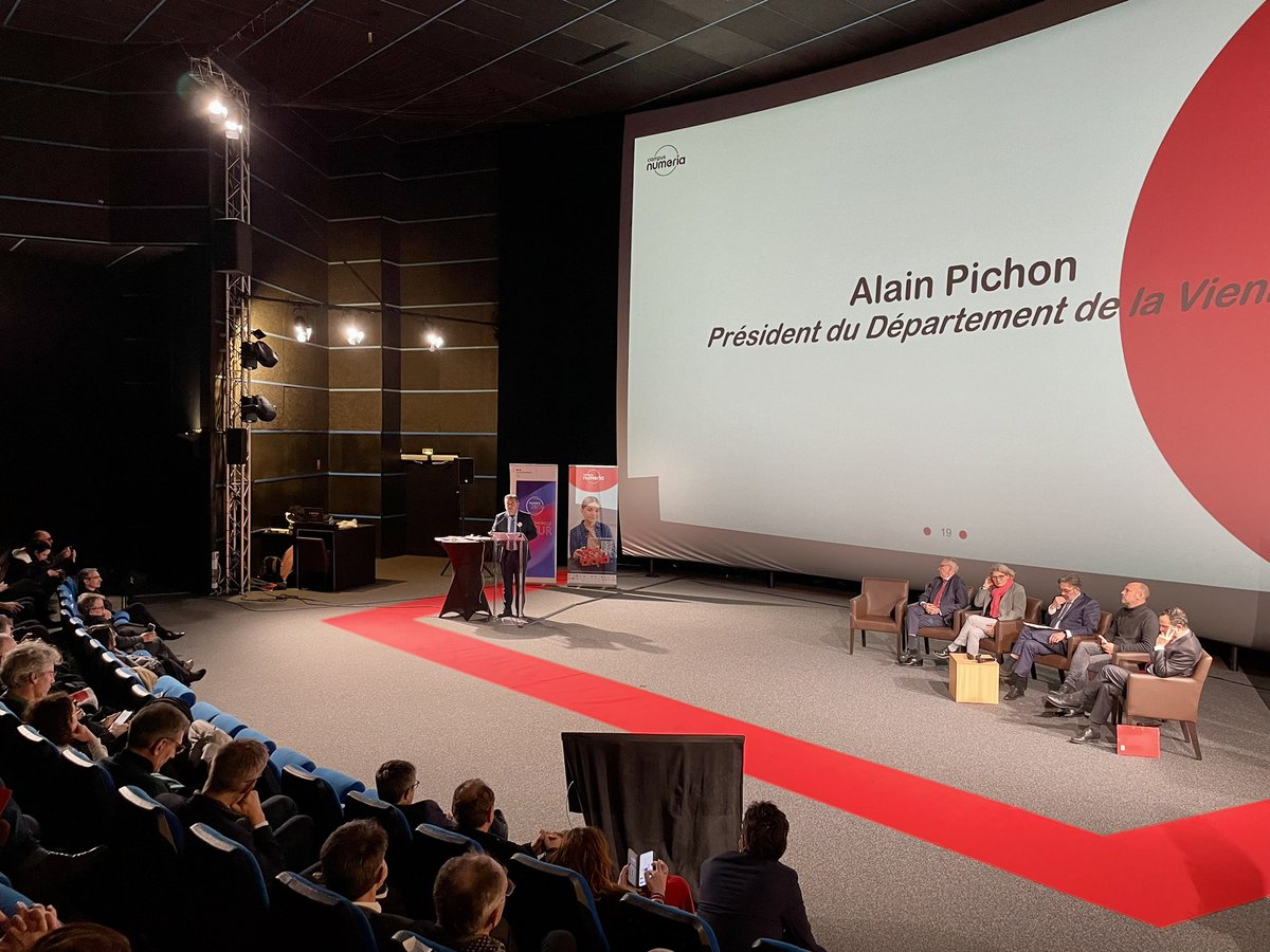 Département de la Vienne tweet media