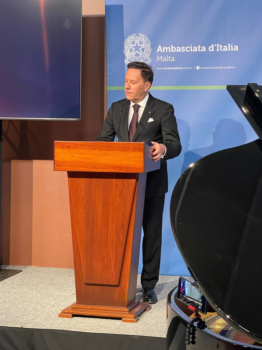 ambasciatore59's tweet photo. Onorato di celebrare 60 anni Italia nello Spazio/60 anni relazioni diplomatiche tra Italia/Malta.Grande interesse a rafforzare cooperazione bilaterale nel settore. 
@esa  @ASI_spazio @ItalyMFA 
@astro_luca @astro_paolo
#GiornataNazionaleSpazio #ItalianNationalSpaceDay #GNS24 https://t.co/BOAI8cXanp