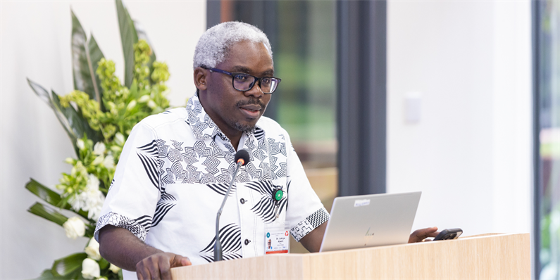 AKUMCEA's tweet photo. Prof Lukoye Atwoli, Dean, AKU Medical College, East Africa has been recognised as the top-ranked researcher in medicine (2021-2023) based on the number of publications according to SciVal Scopus. Read more: https://t.co/zFmk4TwUuZ https://t.co/6JBfFOJ1h3