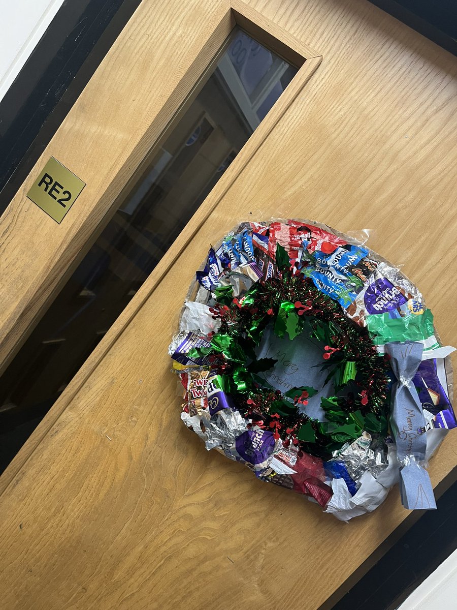 cdraytonx's tweet photo. Tutor Christmas door competition wreaths are popping up around school! 🎄🎅🏻 School council are looking forward to judging on Friday! @WalesHigh @waleshighnews 🥳 https://t.co/di3bIQxLia