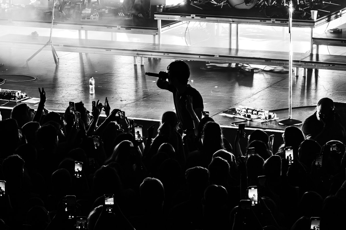 beginnersmind_'s tweet photo. Wallows
O2 Academy Birmingham 
14.10.2024

Shot from the crowd on a Canon G7x. 

#thewallows #concertphotography #livemusicphotography https://t.co/KGkvsWzbrw