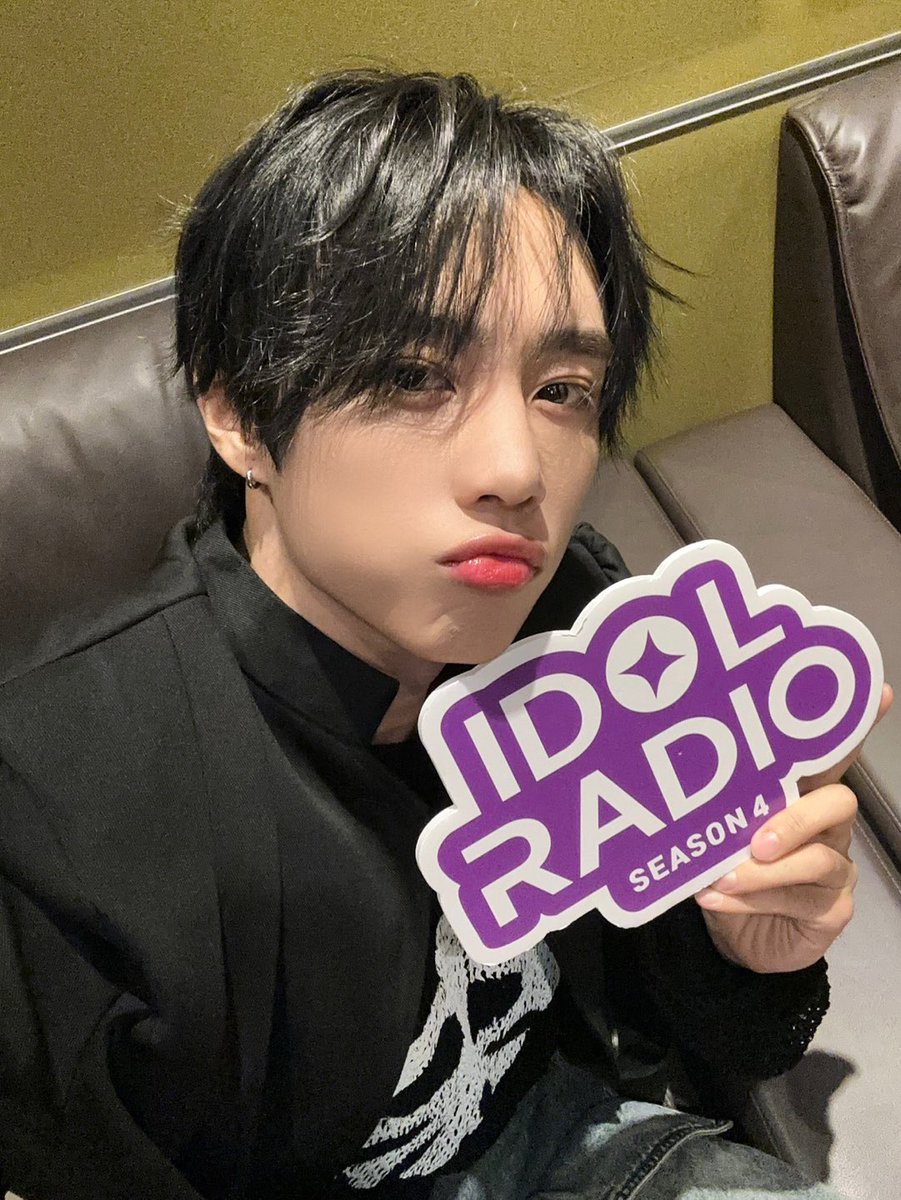 idolradiokorea's tweet photo. 잠시 후 9시, 아이돌 라디오4 #ep82_WayV 스트리밍 방송이 시작됩니다

📲 MBC RADIO 공식 Youtube 채널에서 라이브 스트리밍
https://t.co/AhE1ZHlUWt

#THEBOYZ #더보이즈 #선우 #WayV

@THEBOYZ_officl @WayV_official https://t.co/Texul1Y5HR