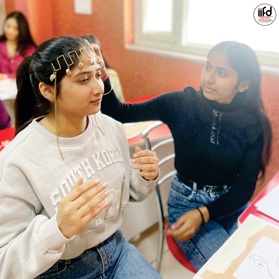 iifdedu's tweet image. Crafting Creativity at IIFD! 
Our talented students are diving into the world of accessory design, creating stunning pieces that reflect innovation and artistry. 

#IIFDians #AccessoryDesign #CreativityUnleashed #DesignInProcess #FashionDesign #HandsOnLearning #FutureDesigners
