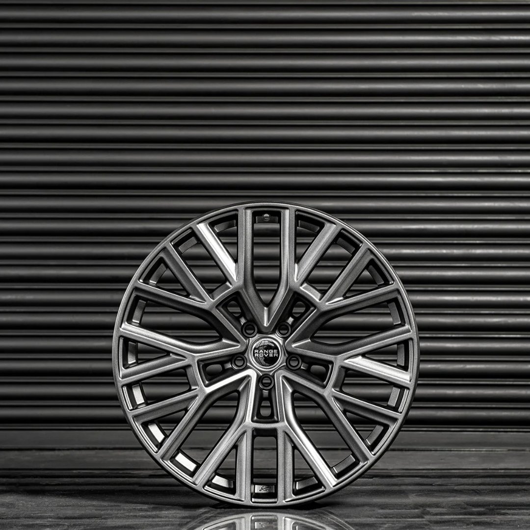 ChelseaTruckCo's tweet photo. Check out the latest wheels specifically curated for Land Rover Defender.

Shop the full range today here: https://t.co/TCMcDzFDcn

#ChelseaTruckCo #CTC #StylingPackage #Offroad #luxurycars #cars #wheels #bespokecars #Wheels #Accessories #LuxuryWheels #LandRoverDefender #Defender https://t.co/Uj82ezgGKx