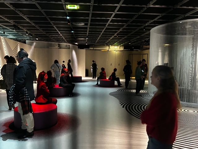 [CONTENU CLIC] [EXPO] La Cité des Sciences Paris immerge ses visiteurs dans “les bruits du silence” !
<a href="/citedessciences/">Cité des sciences et de l'industrie</a> <a href="/universcience/">universcience</a> <a href="/mfkbern/">Museum für Kommunikation Bern</a> 
club-innovation-culture.fr/cite-sciences-…