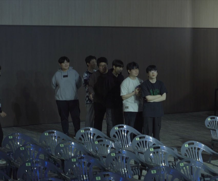Rose_0w0_'s tweet photo. HJD 화이팅! https://t.co/AHPWphxRMb