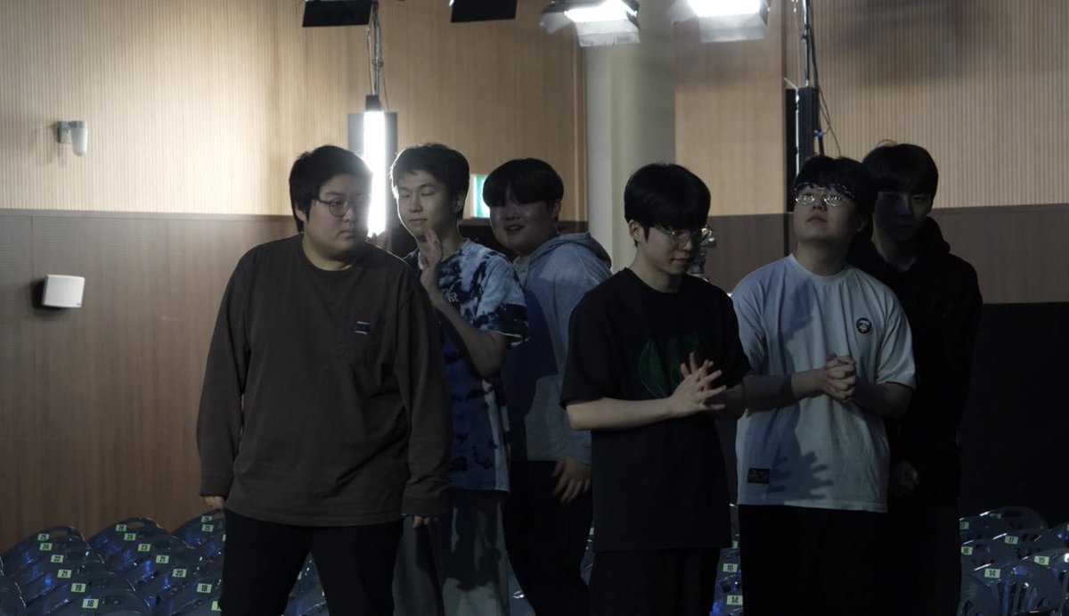Rose_0w0_'s tweet photo. HJD 화이팅! https://t.co/AHPWphxRMb