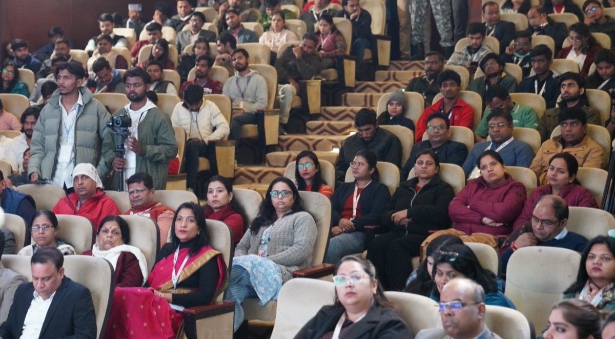 diprjk's tweet photo. LG Sh. Manoj Sinha addressed the young innovators participating in the #SmartIndiaHackathon2024 - Hardware Edition Grand Finale at Galgotias University, Greater Noida. He stated that over the next four days, participants from across the country will work on critical problem statements to develop innovative solutions.

Highlighting the transformation in India's innovation landscape over the past 10 years, he emphasized that India has emerged as a global leader in new inventions. These innovations are crucial for the future well-being of society and will play a significant role in driving the nation's economic growth.
@PMOIndia
@HMOIndia
@OfficeOfLGJandK 
@MIB_India 
@PIB_India 
@DDNewslive 
@airnewsalerts 
@PIBSrinagar
