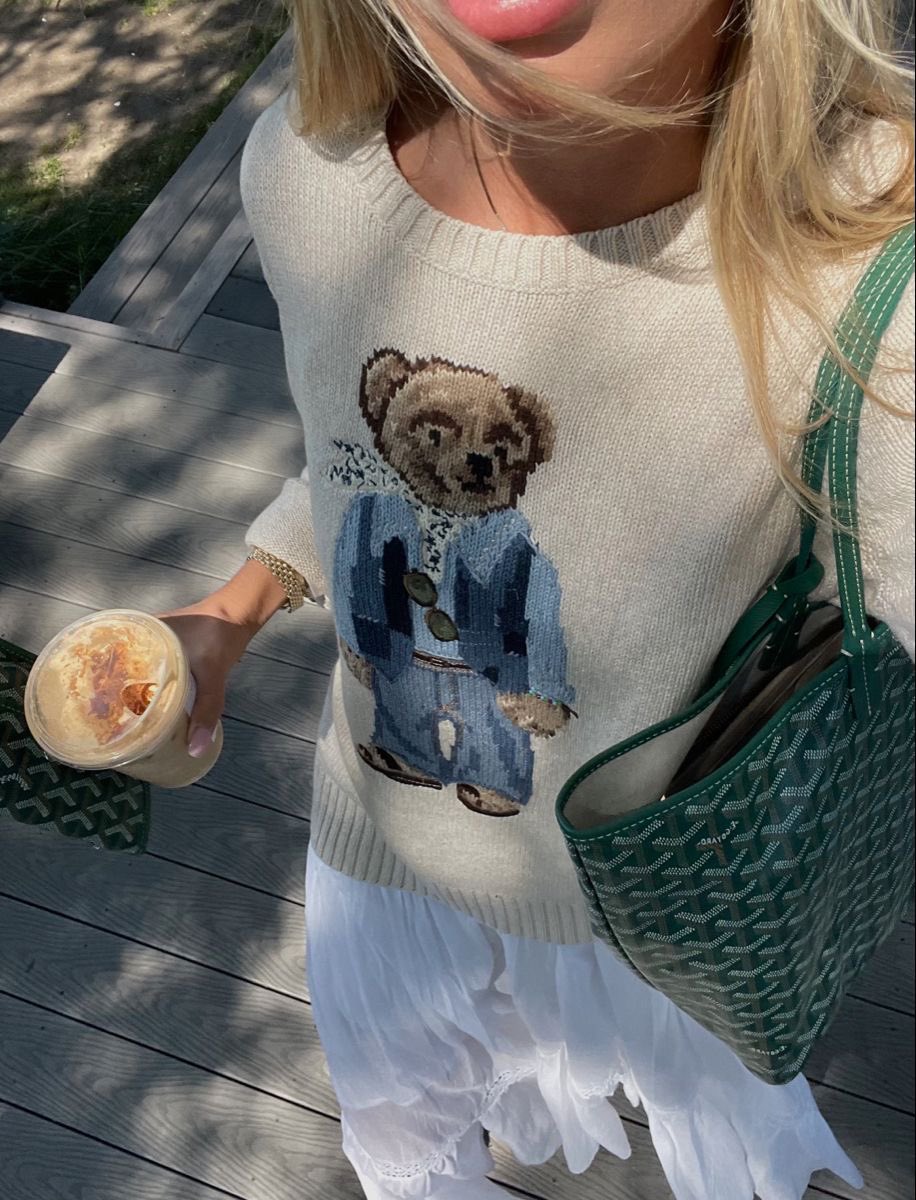 classyladylife's tweet photo. Ralph Lauren bear 🐻 https://t.co/IllaNkd79r