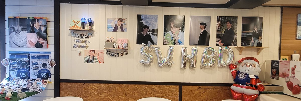 cafelashower's tweet photo. 펜타곤 신원님 생일축하합니다
실물도 멋있으셨습니다!!!
#신원 #고신원 #신원생일 #펜타곤 #생일카페 #성수동카페 #성수동 #성수카페 #생일이벤트 #카페라샤워 https://t.co/oZvH4BePGU