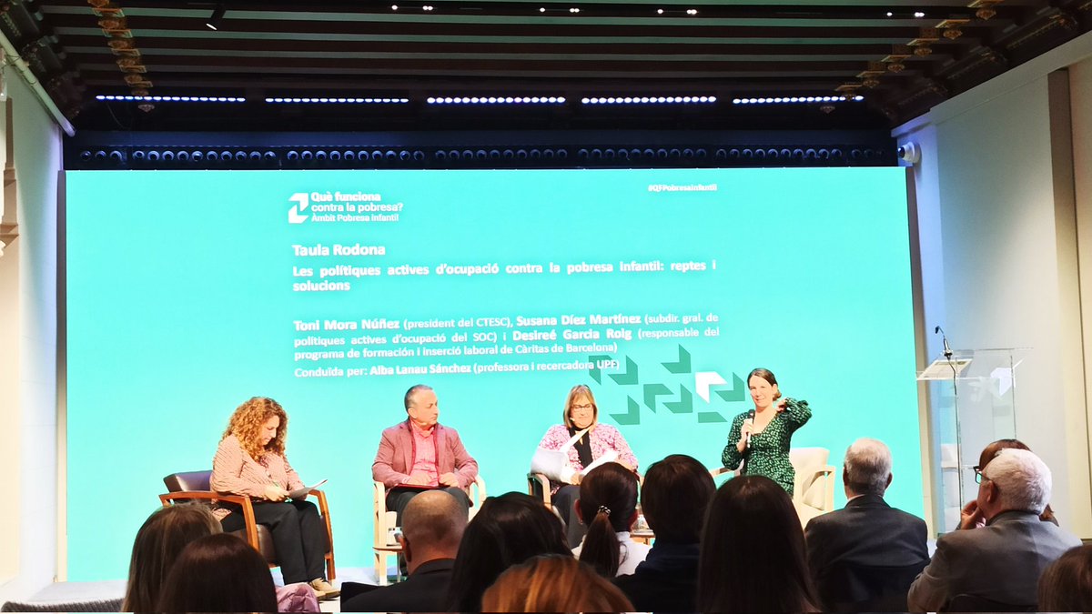 <a href="/ArianeAumaitre/">Ariane Aumaitre</a> Taula rodona amb: <a href="/1971TONIMORA/">Toni Mora Núñez🇺🇦🇵🇸</a> <a href="/susanadiazmart5/">susana diaz martinez</a> i Desireé Garcia Roig conduïda per <a href="/DrLanau/">Alba Lanau</a>.
"Estratègia d'ocupació de qualitat". "L'avaluació imprescindible per avançar."
"Anar més enllà de l'economia per cobrir la resta d'àmbits de la pobresa infantil"