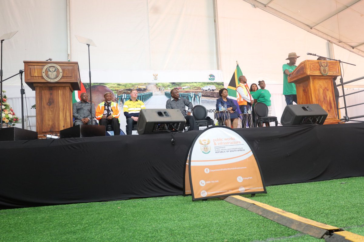 SANRAL_za's tweet photo. We hope you have enjoyed touring Thembisile Hani Local Municipality with us.
This is the end of the #30YearsOf Democracy Bus Tour.
To recap watch here: https://t.co/fDsI4YSEVU
#30YearsOfDemocracy
#30YearsOfFreedom https://t.co/nwTRNaVNTz