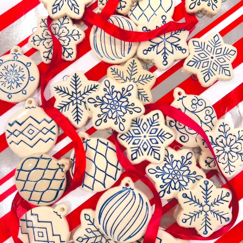 katcollmd's tweet image. #madebyme experimenting with stamped clay ornaments ❄️, these were the first to be finished!  very excited to send these little pieces of joy to new homes this festive season!!  #handmadeornaments #underglazeinlay #newpotter #ceramicornaments