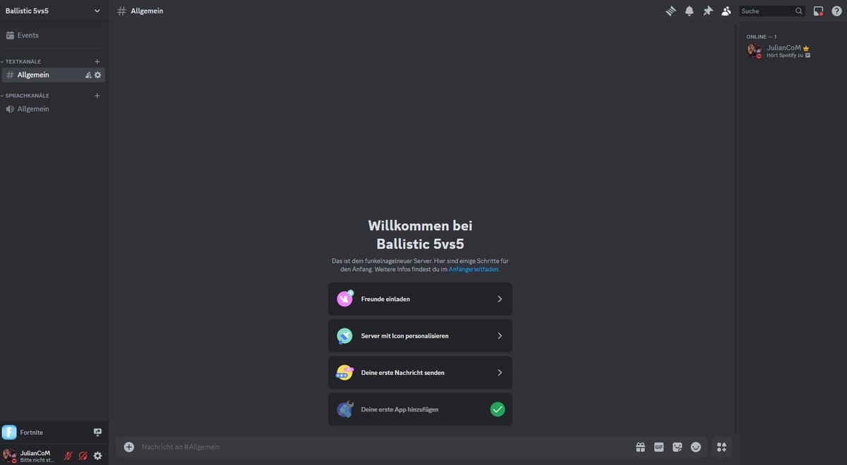 JulianCoM tweet media